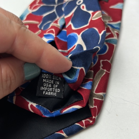 FN Fashion Neckwear Necktie Red Blue Floral All Silk Men Accessories Neck Tie - Picture 3 of 7